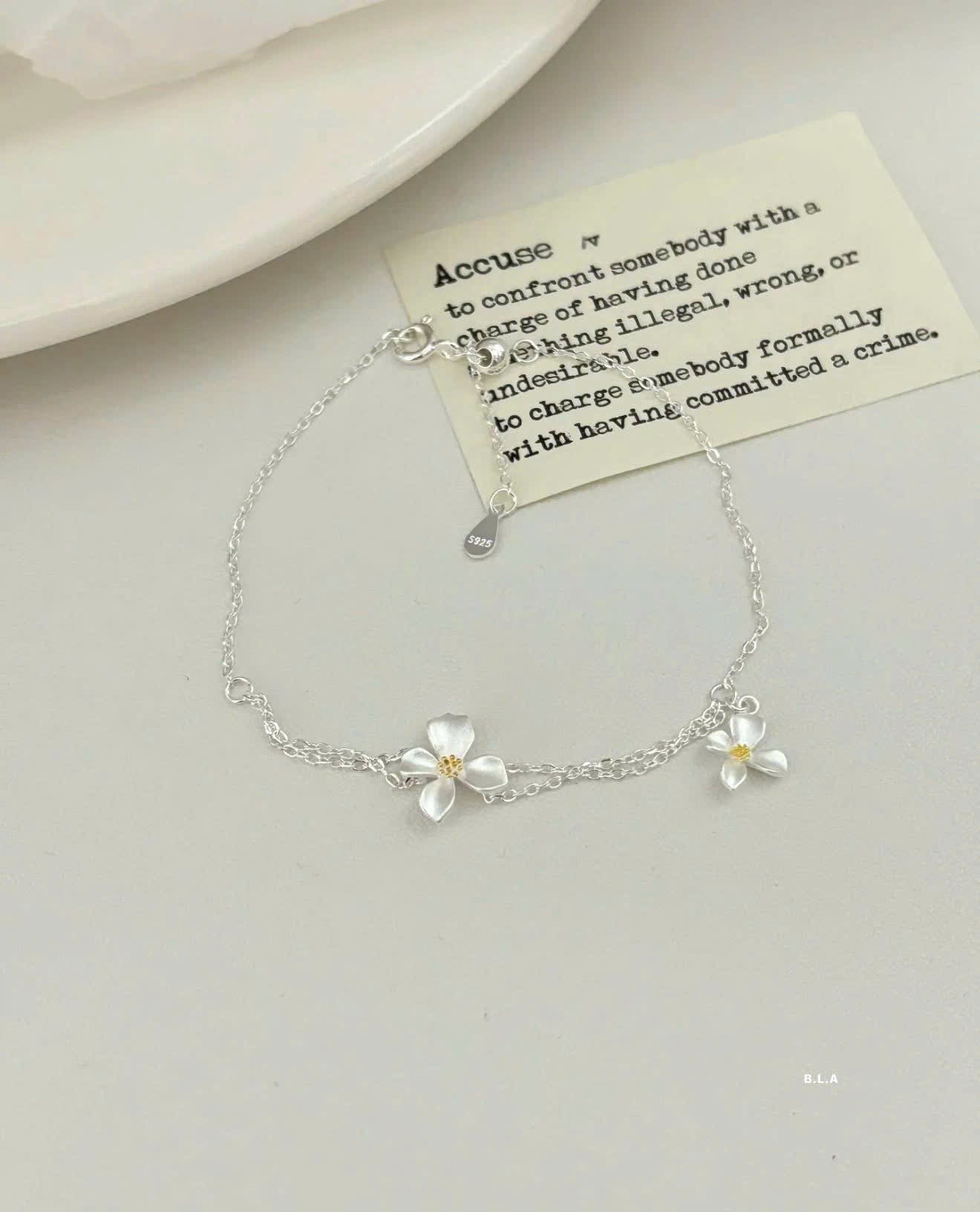 Set Hoa Sứ Nhám hot nhất hè năm nay