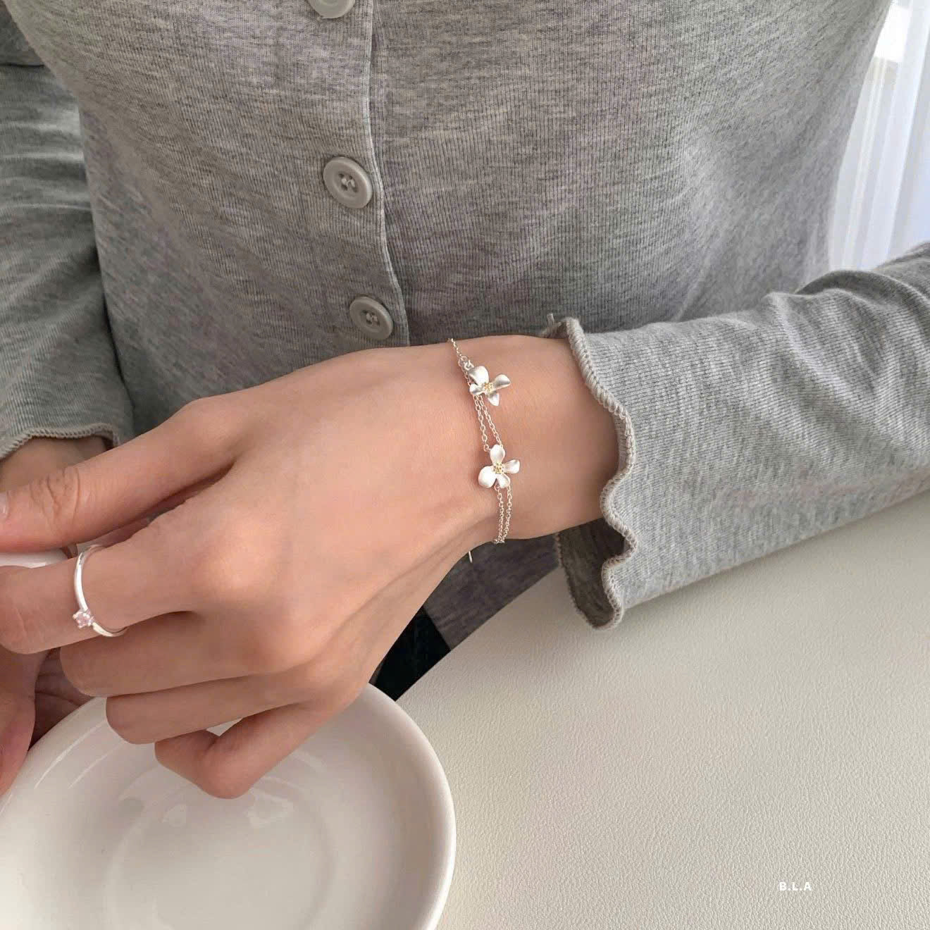 Set Hoa Sứ Nhám hot nhất hè năm nay