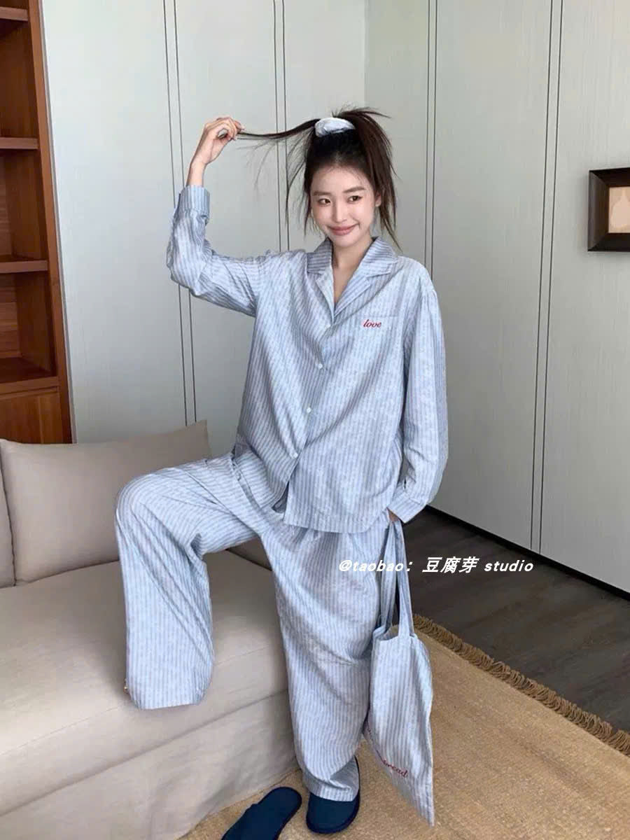 Pijama dài xanh dương sọc dọc basic