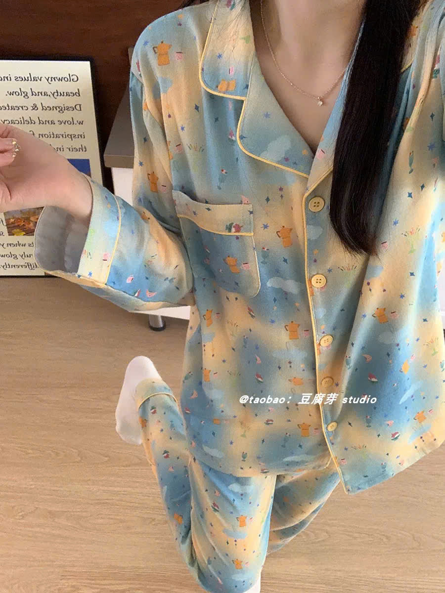 Pijama dài loang màu vàng xanh