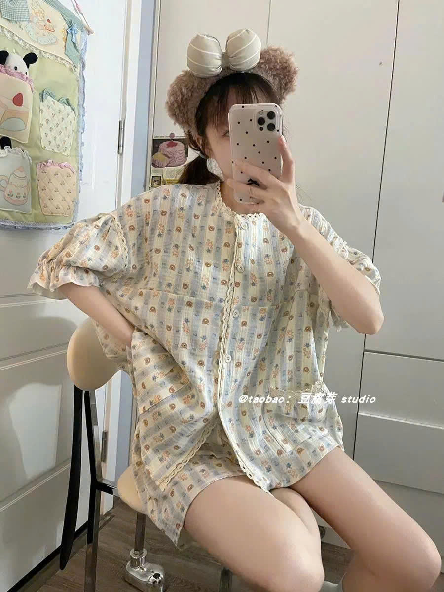 Đồ ngủ xinh xỉu cho nàng mê style dễ thương