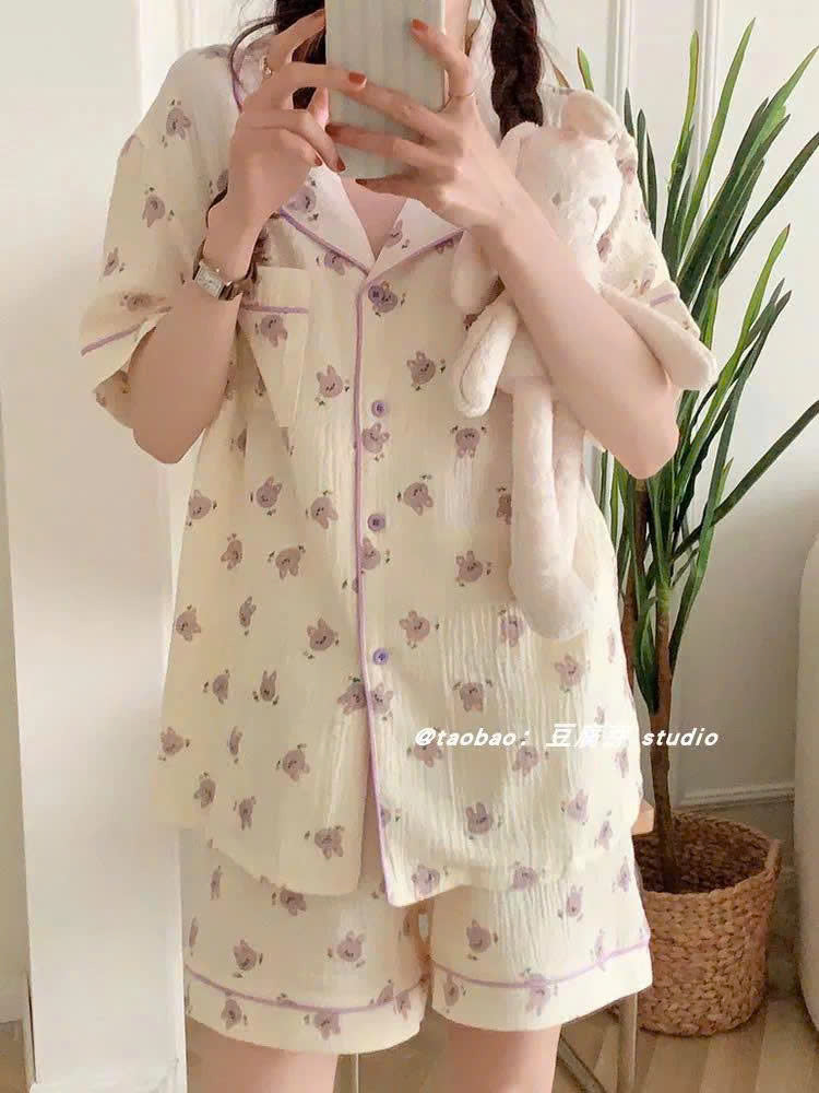 Đồ ngủ xinh xỉu cho nàng mê style dễ thương