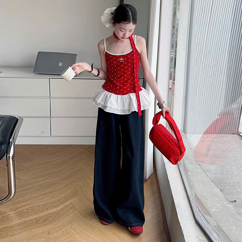 Áo 2 dây chấm bi đỏ xòe phối quần bò ống suông