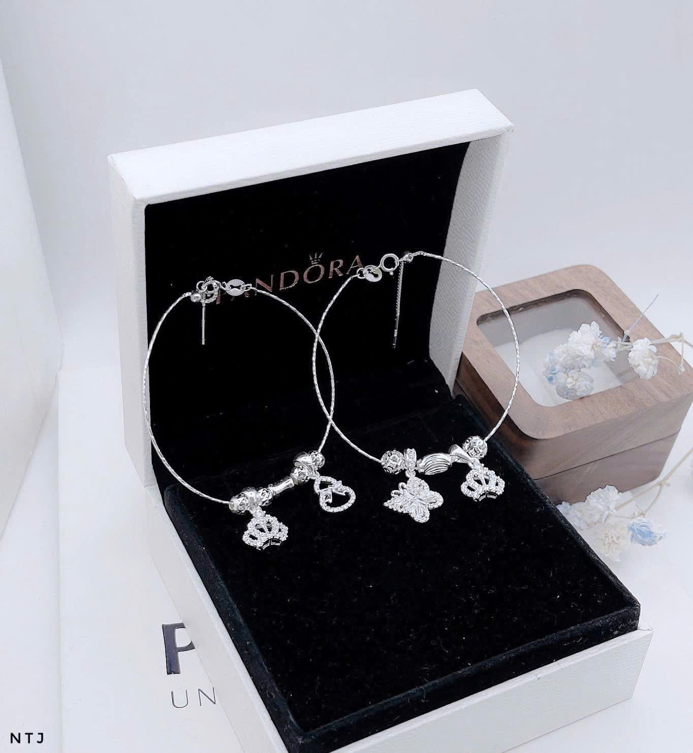 Lắc tay bạc charm thanh mảnh sáng xinh