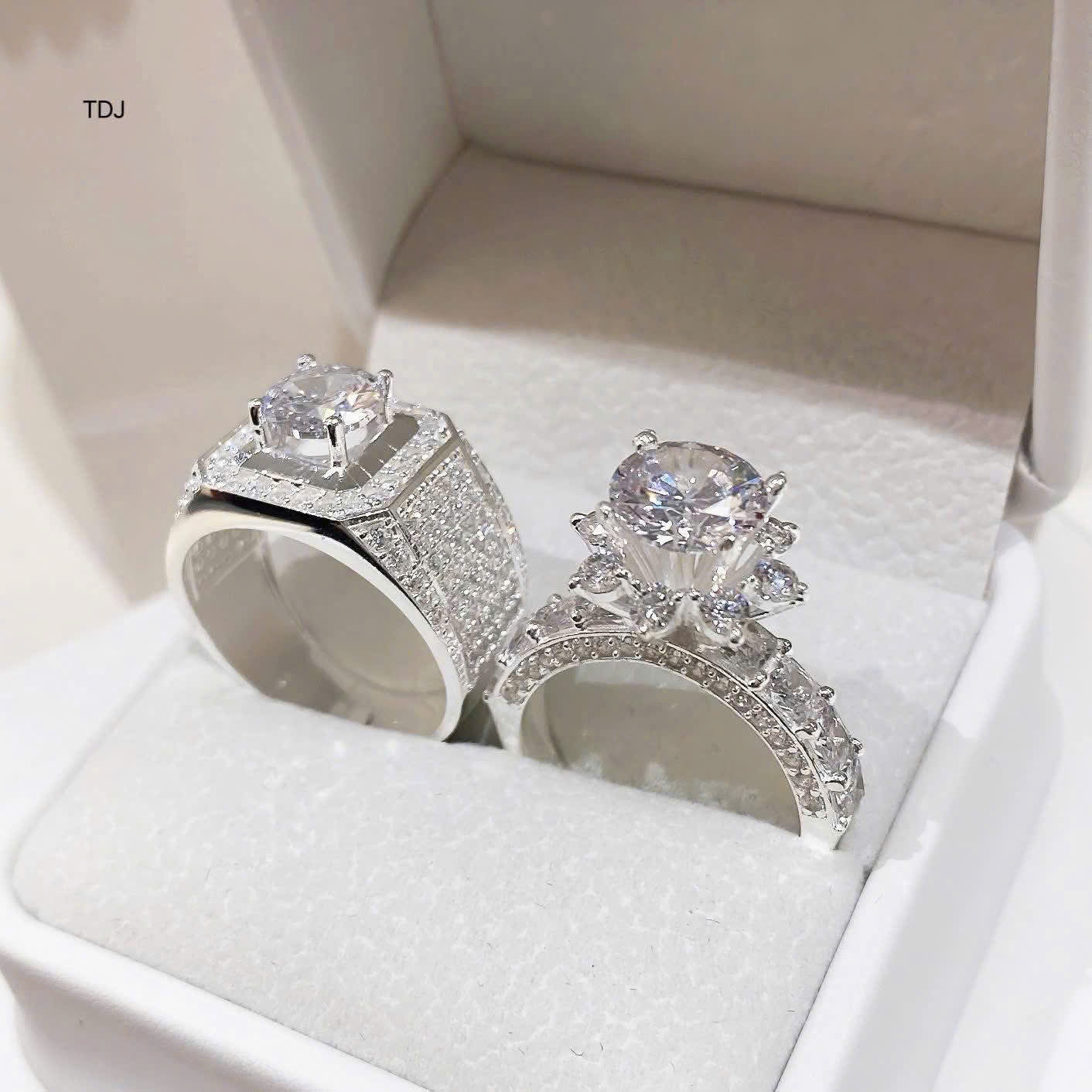 Nhẫn bạc đôi thiết kế tinh xảo
