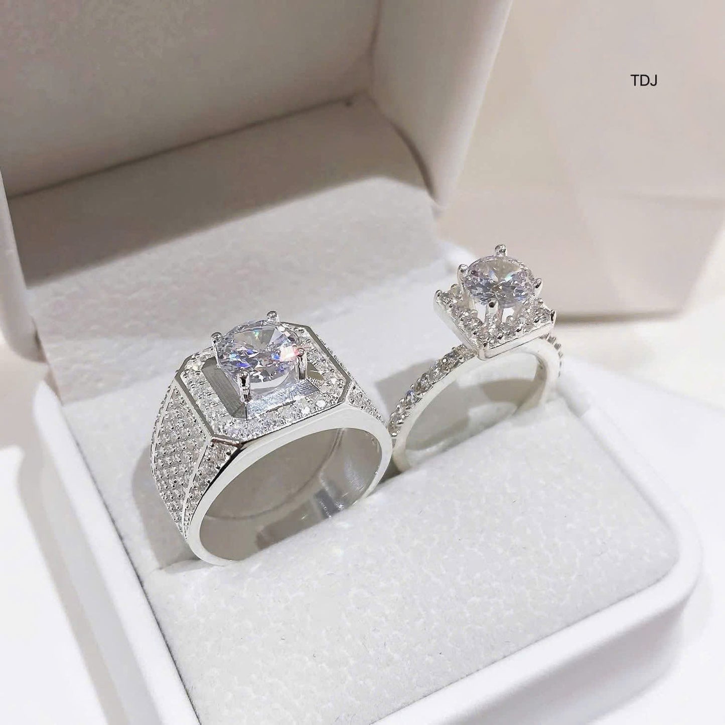 Nhẫn bạc đôi thiết kế tinh xảo