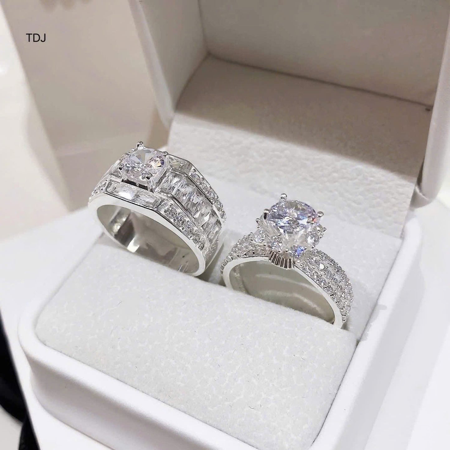 Nhẫn bạc đôi thiết kế tinh xảo