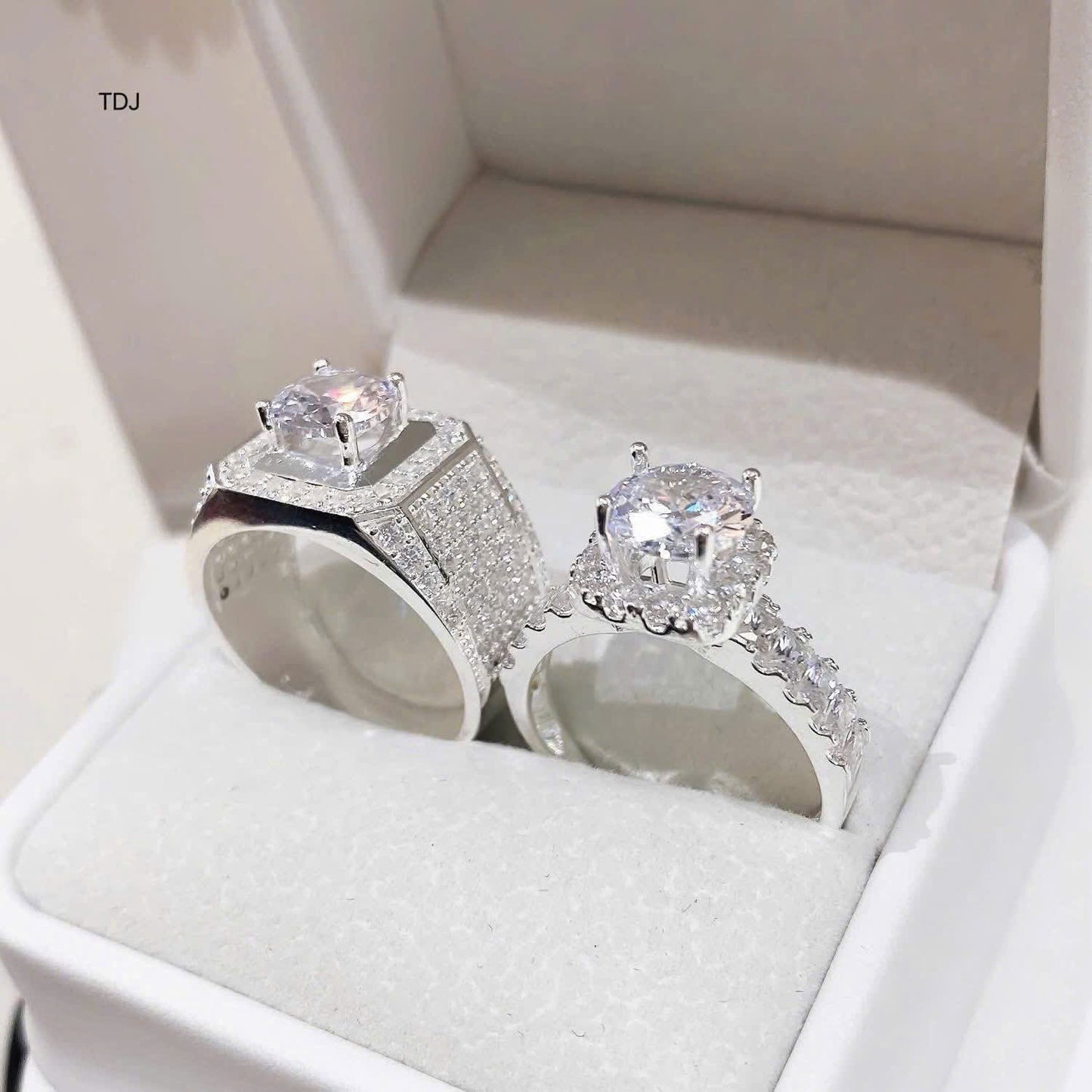 Nhẫn bạc đôi thiết kế tinh xảo