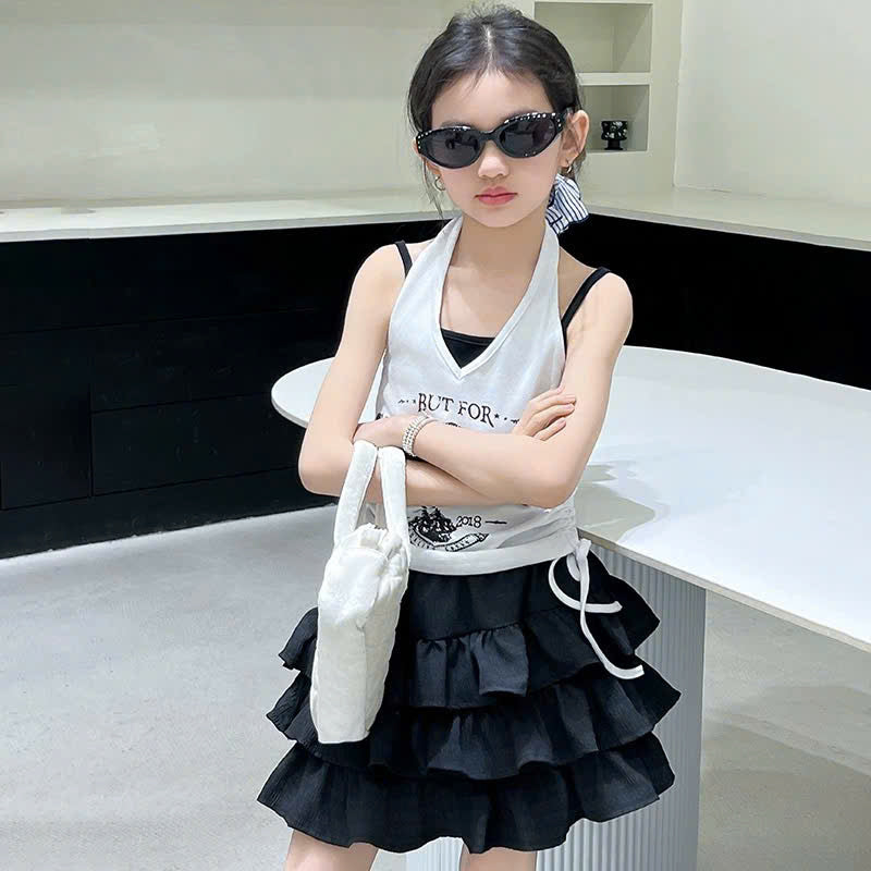 Áo cổ yếm phối chân váy tầng