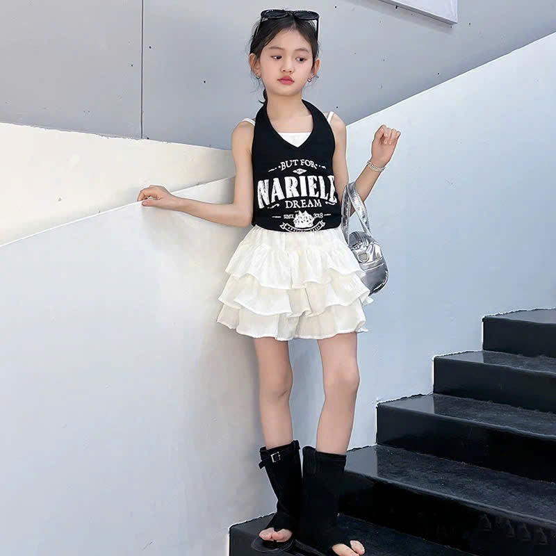 Áo cổ yếm phối chân váy tầng