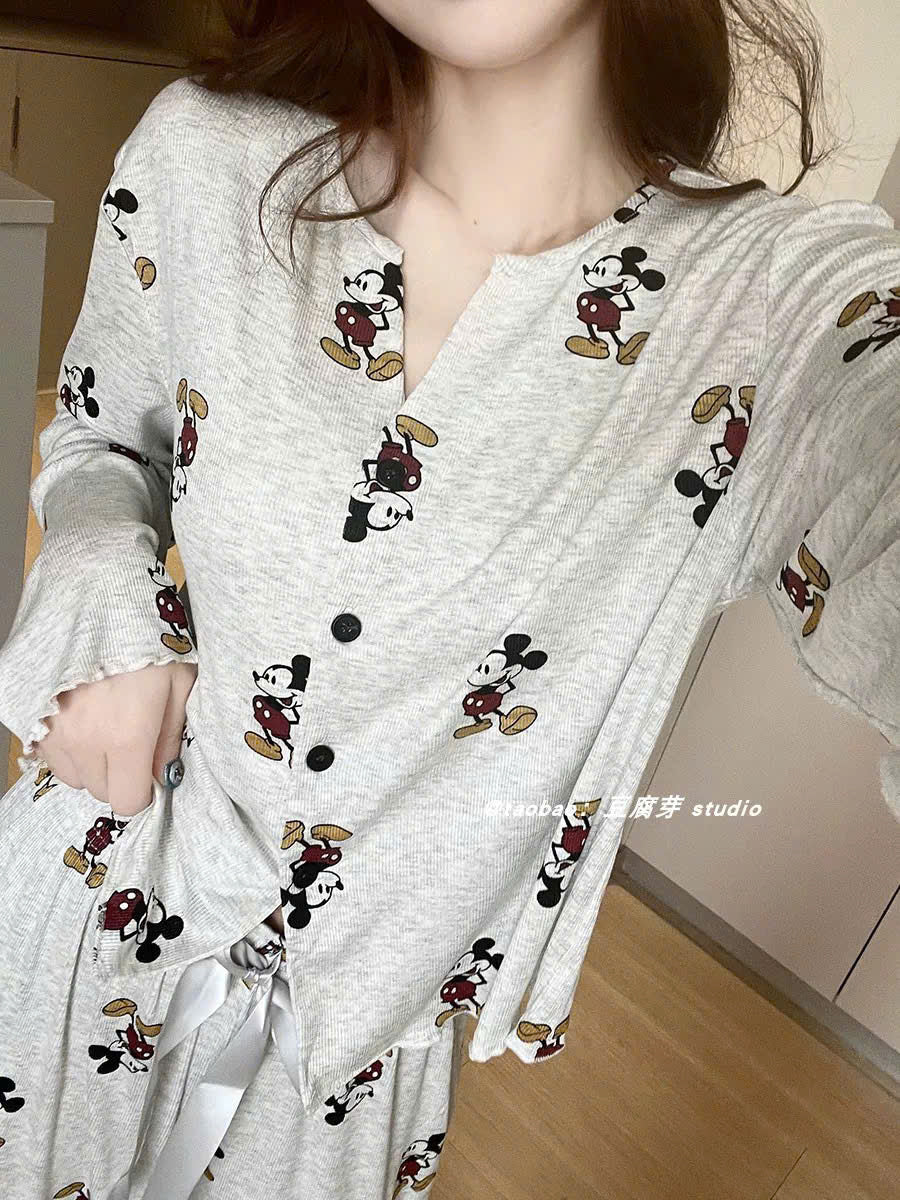 Bộ ngủ tay dài quần dài thun xám hoạt hình Mickey