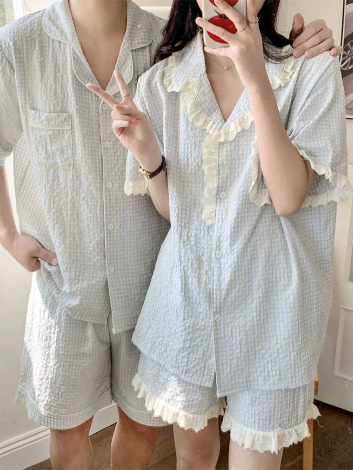 Đồ ngủ đôi caro xanh dương viền ren bèo cho nữ