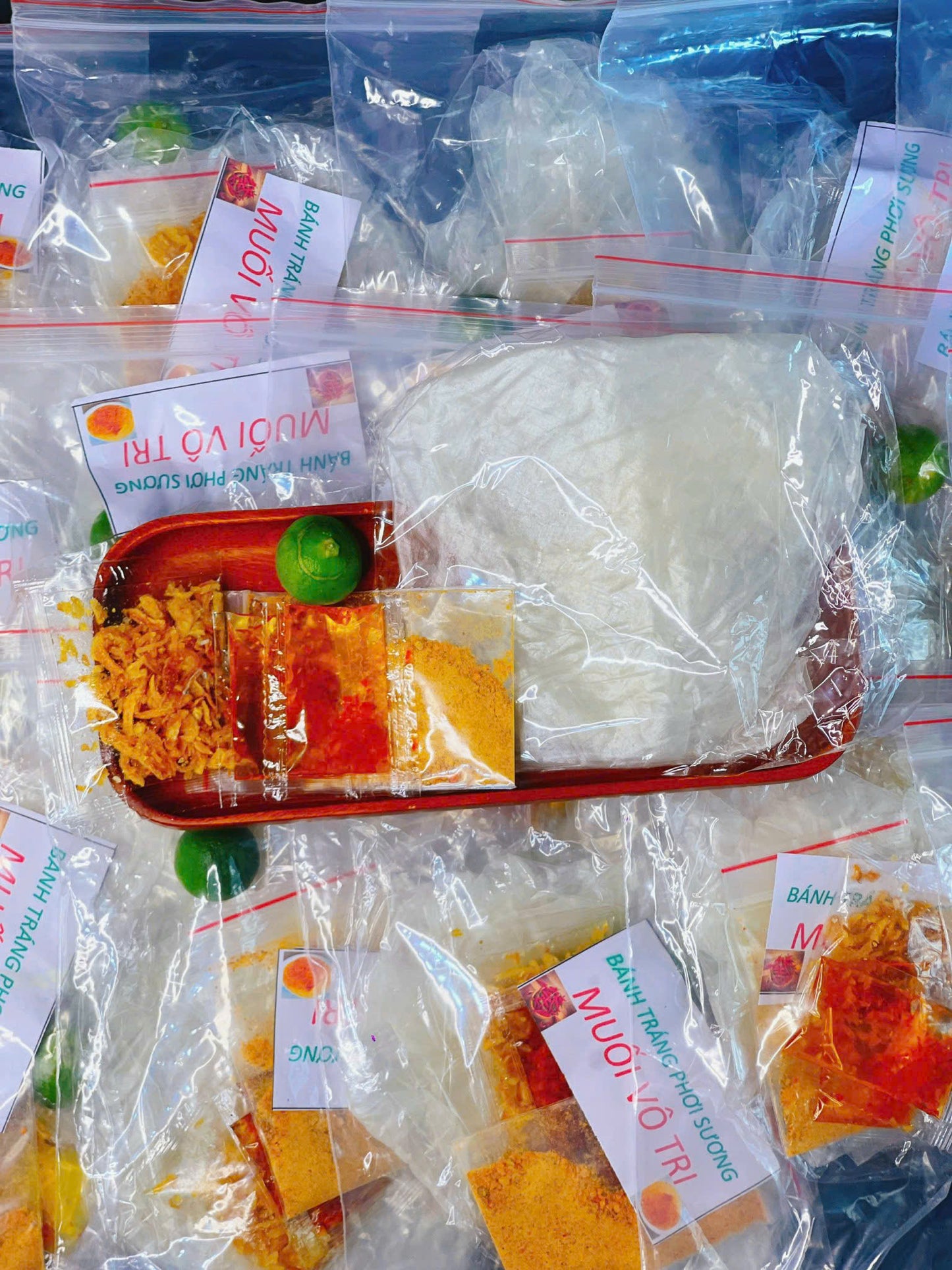 Bánh tráng phơi sương muối vô tri