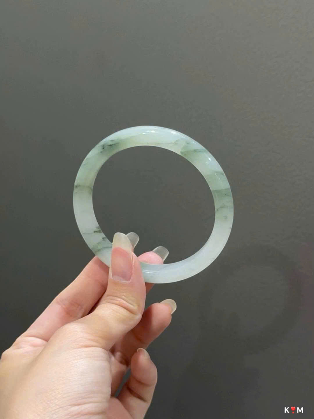 Vòng ngọc đẹp tự nhiên, thuần khiết dịu dàng