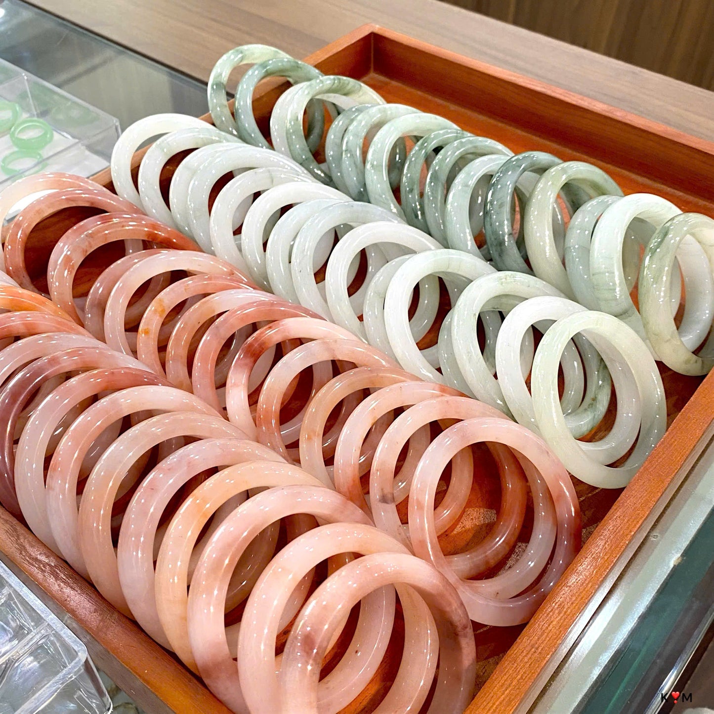 Vòng ngọc đẹp tự nhiên, thuần khiết dịu dàng