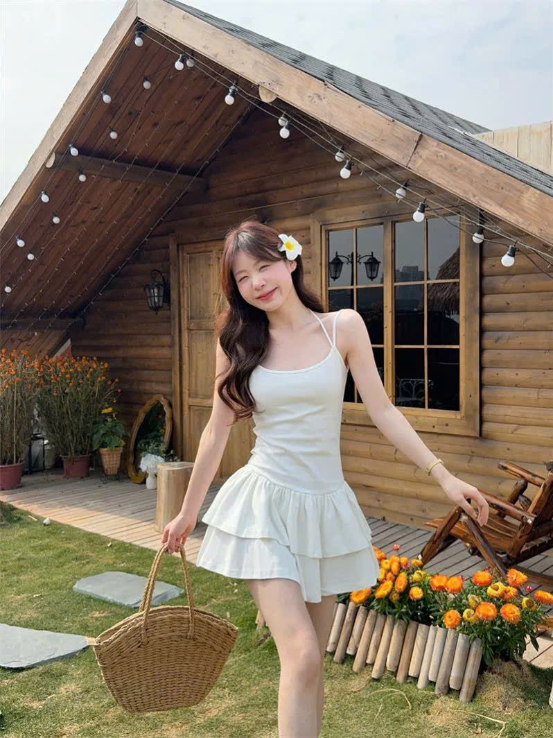Váy dây trơn xếp ly trắng - xám