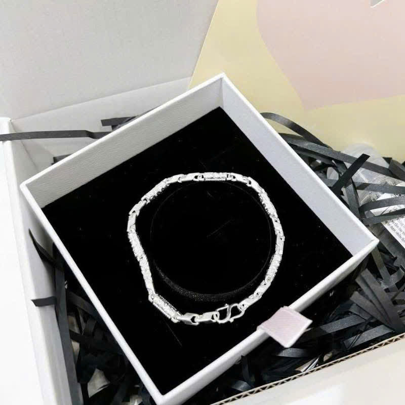 Lắc tay/ Vòng tay bạc tặng bạn trai
