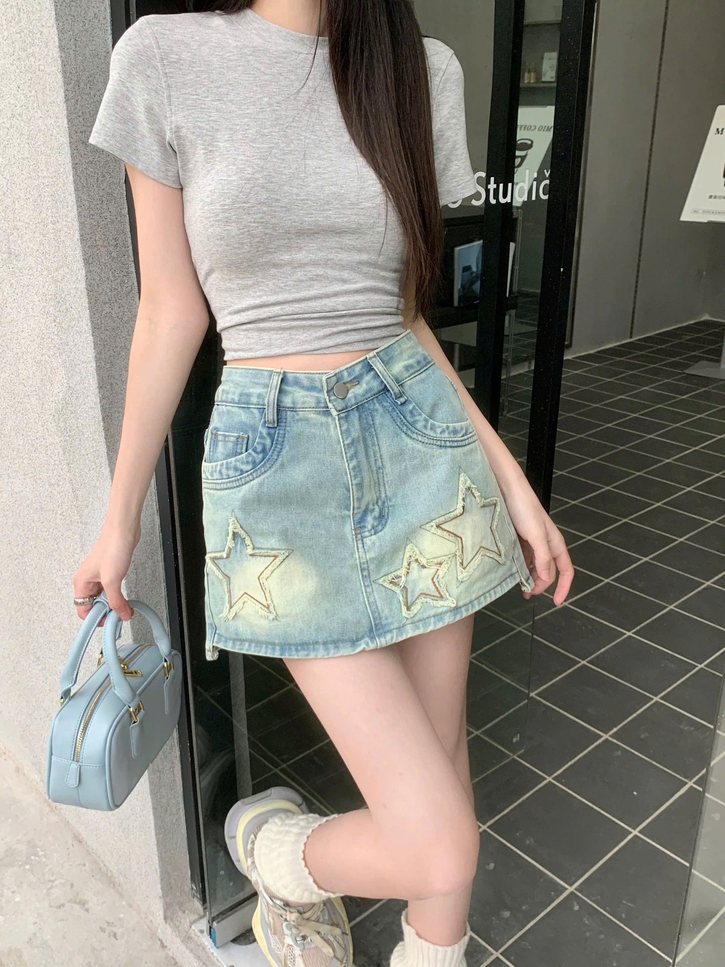 Chân váy jean ngôi sao xinh xinh xịn nét căng