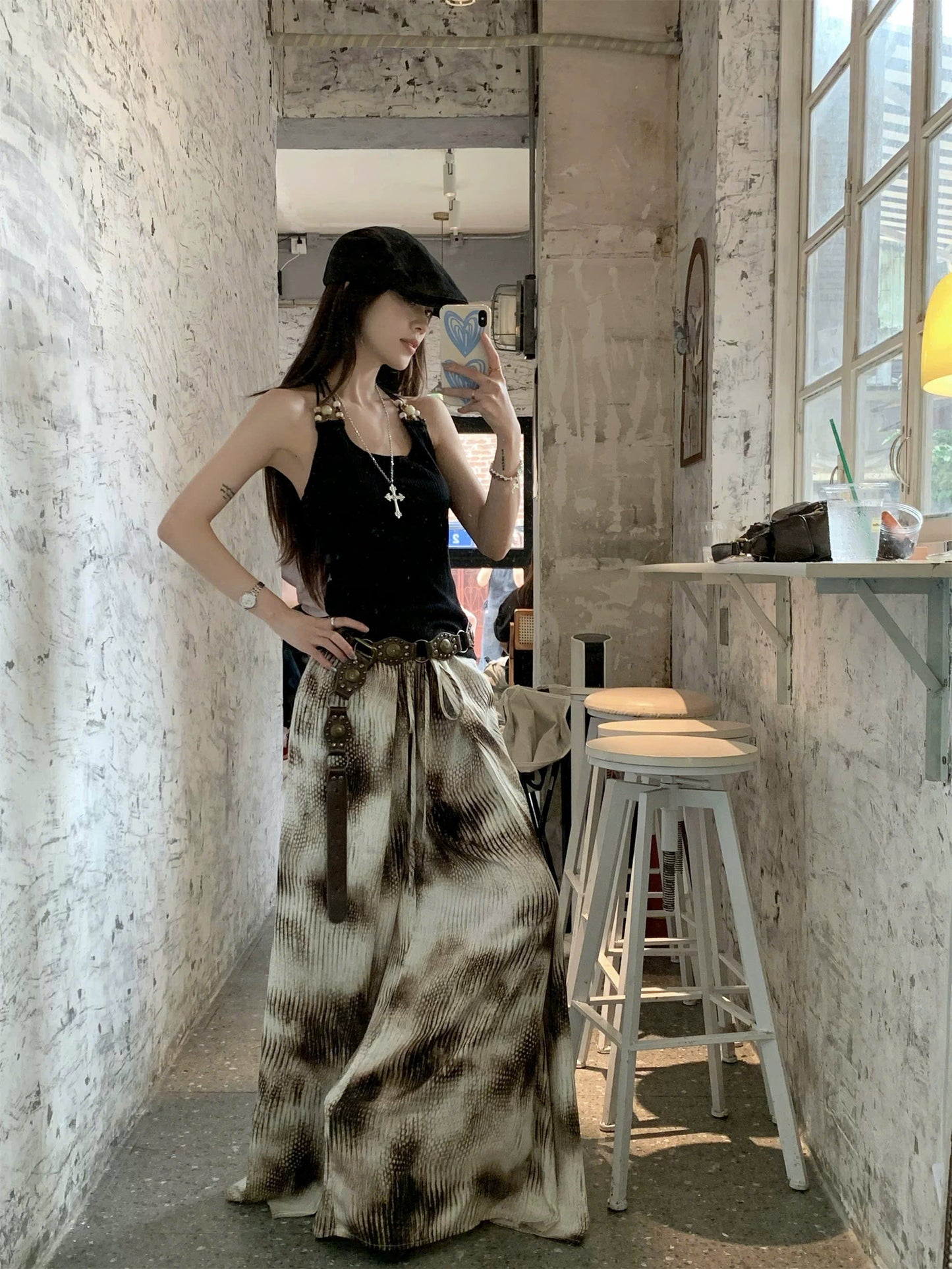 Set áo 2 dây quần loe loang siêu lạ mắt