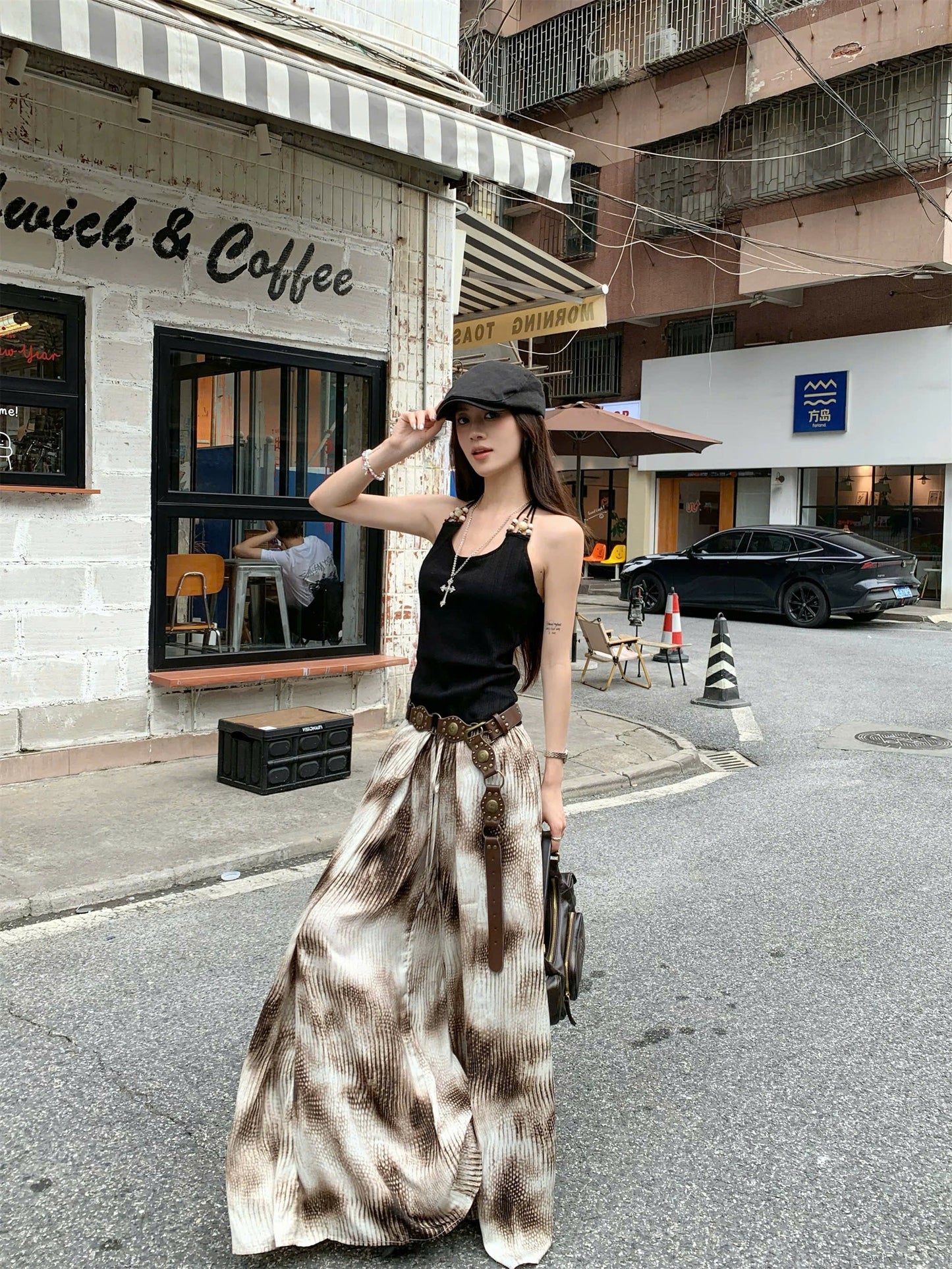 Set áo 2 dây quần loe loang siêu lạ mắt