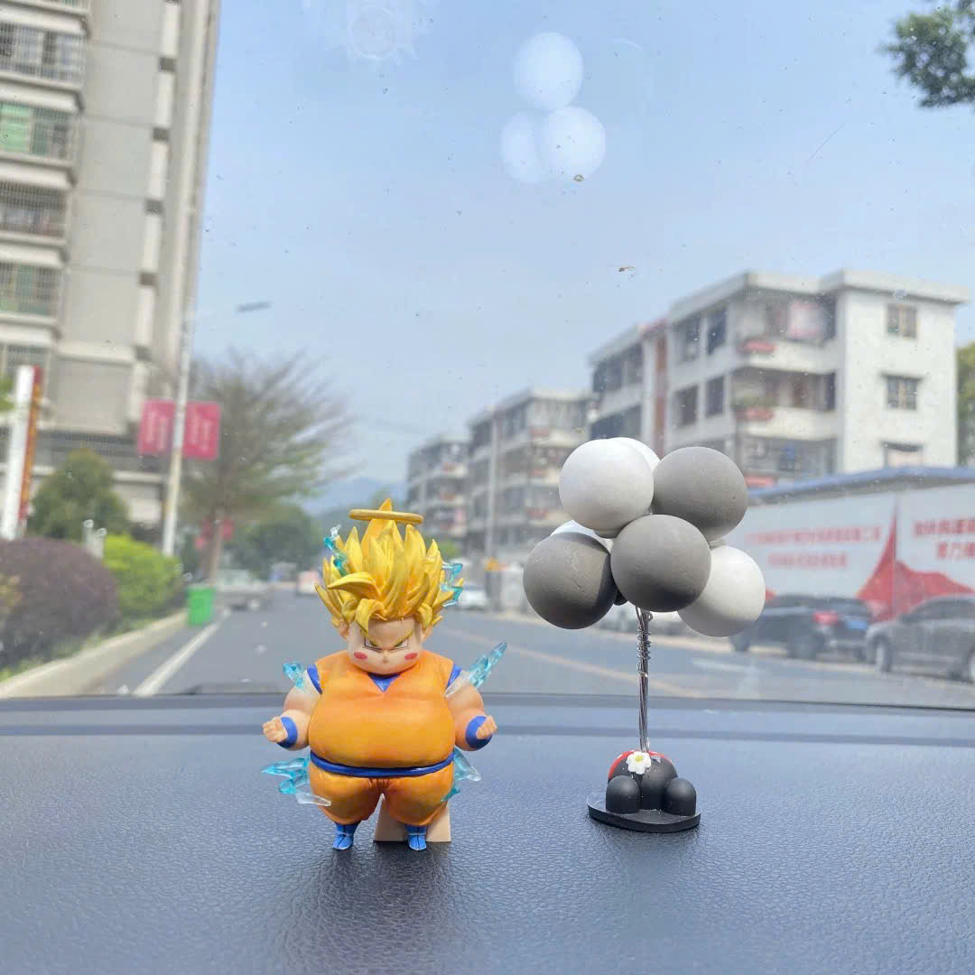 Dán xe hoạt hình Songoku ú nu