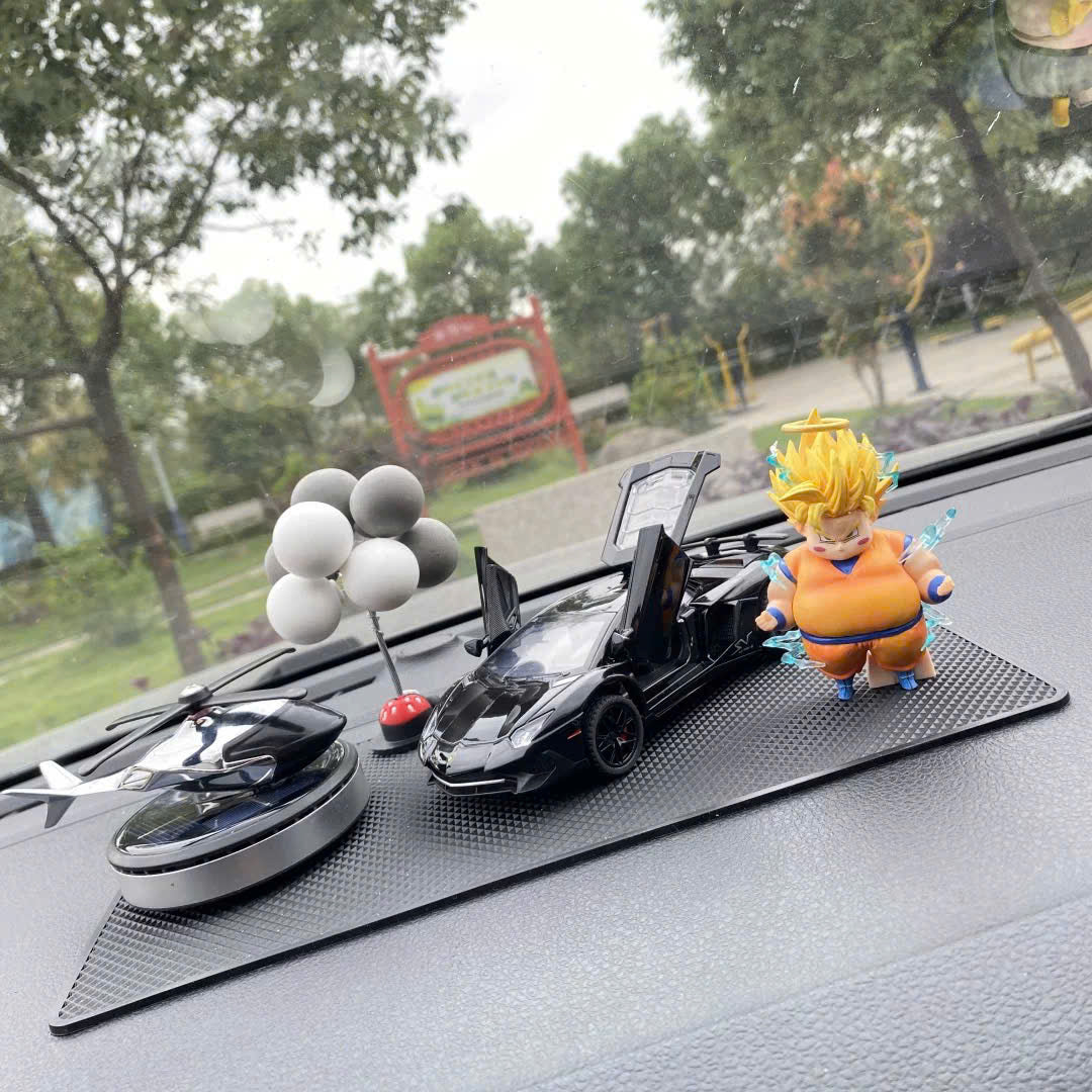 Dán xe hoạt hình Songoku ú nu
