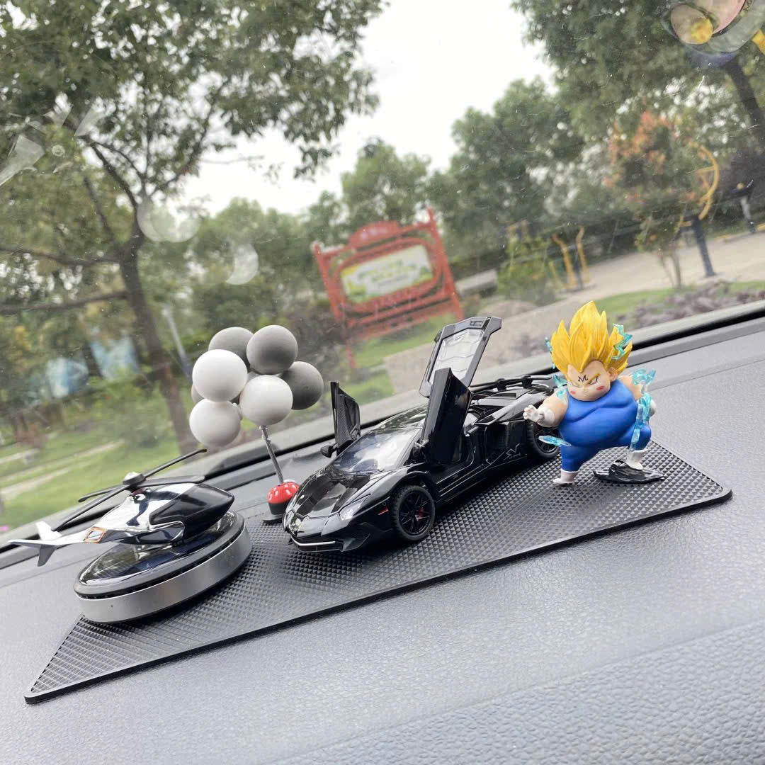 Dán xe hoạt hình Songoku ú nu
