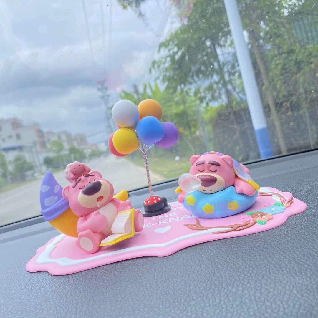 Dán xe gấu dâu ngọt ngào
