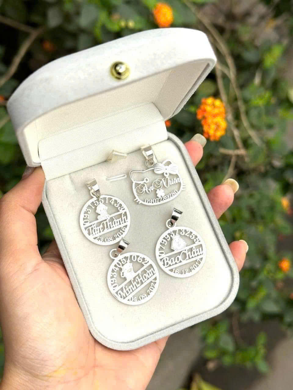 Lắc bạc xinh xinh tặng bé iu
