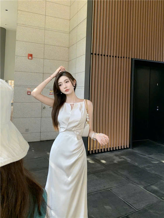 Đầm lụa 2 dây cổ khoét chiết eo