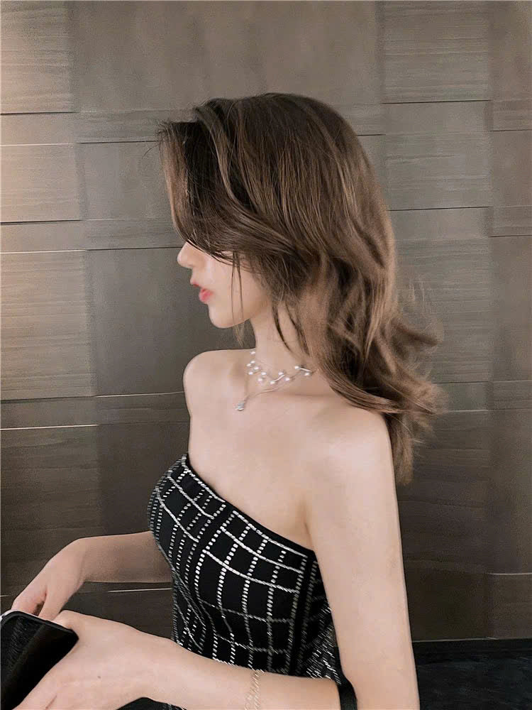 Đầm ống đen đính hạt bling bling