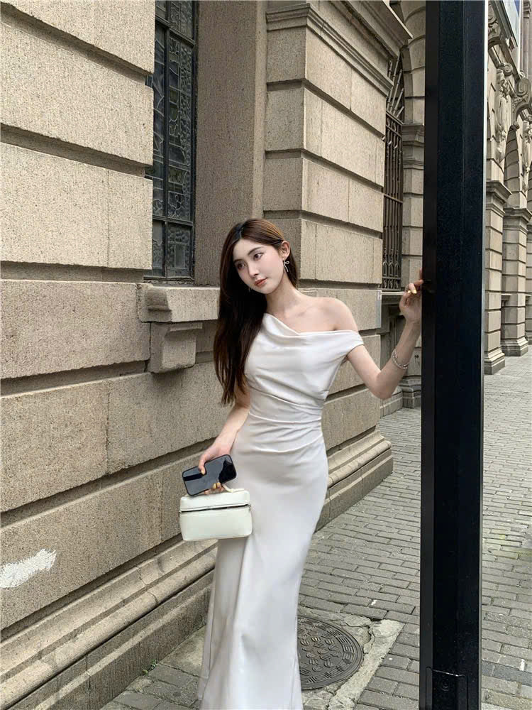 Đầm lụa lệch vai sang chảnh dài & ngắn