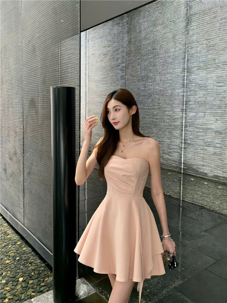 Đầm cúp ngực xòe hồng baby trơn