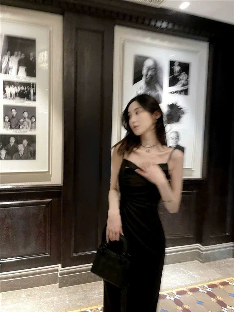 Đầm lụa 2 dây nhún dọc dịu dàng
