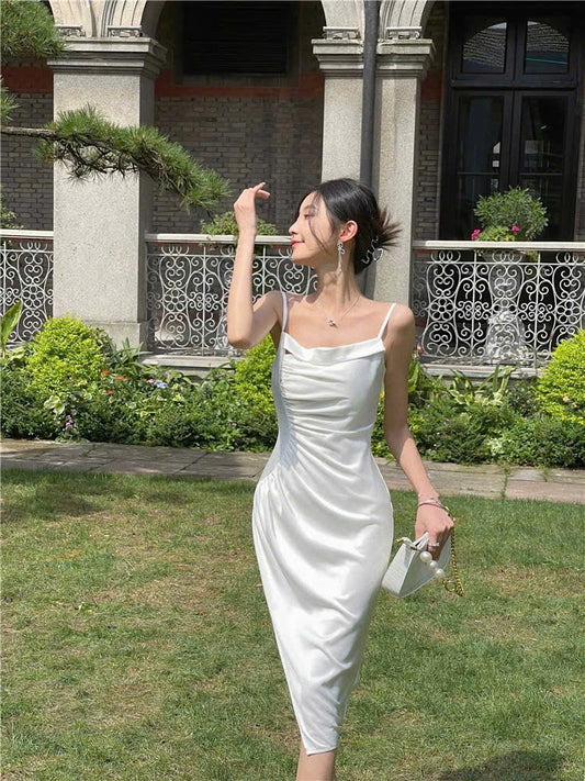Đầm lụa 2 dây nhún dọc dịu dàng