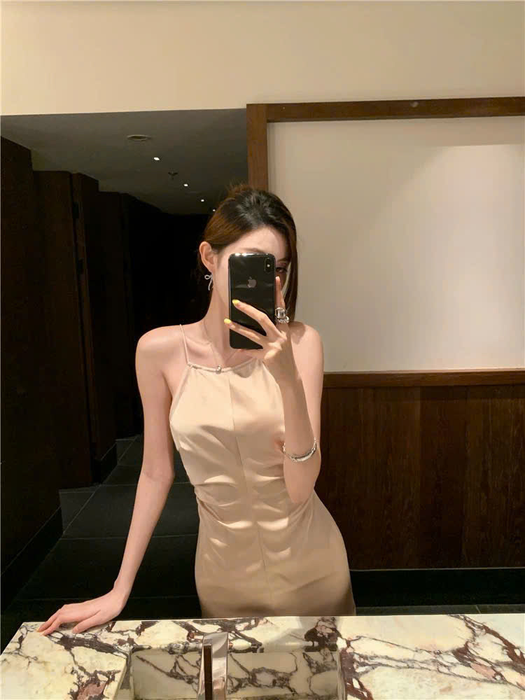 Đầm 2 dây ngắn chiết eo tôn dáng