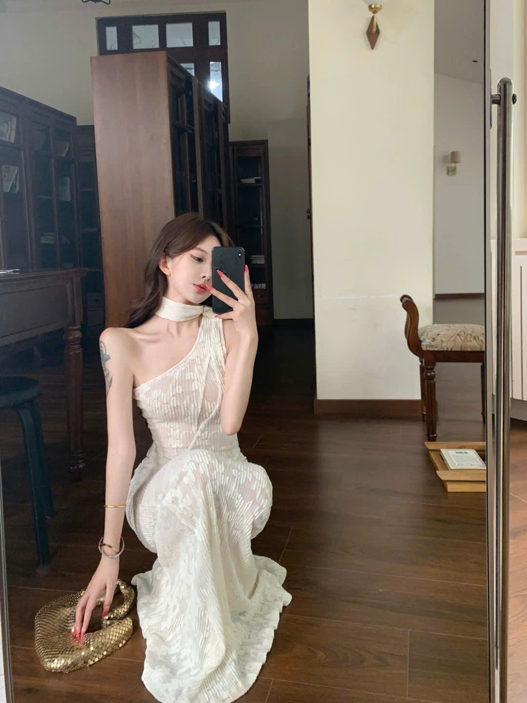 Đầm dài lệch vai choàng cổ chanh sả