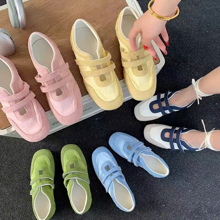 Giày bệt thể thao nữ tính hot trend