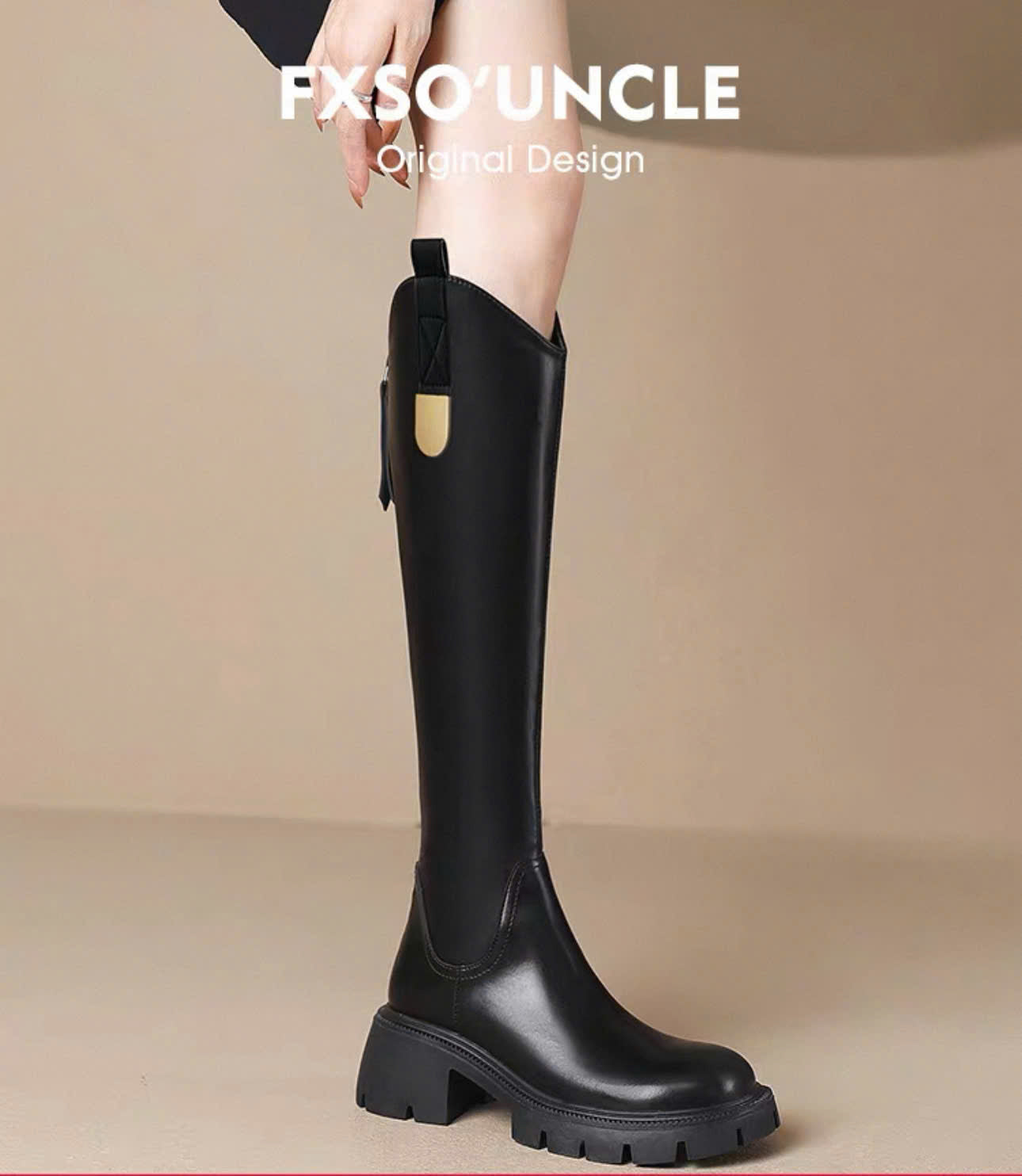 Giày boots đế cao da bóng tag vàng