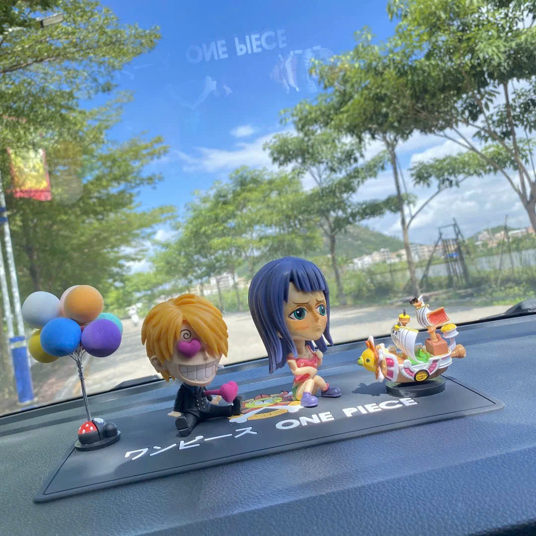 Dán xe Đảo Hải Tặc Chibi
