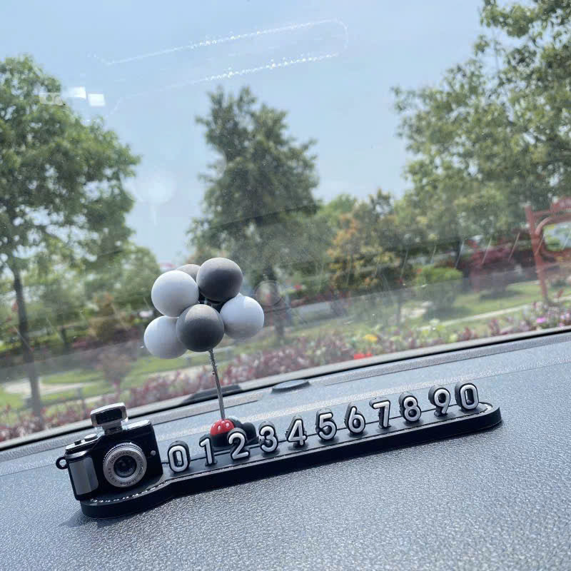 Dán xe Bearbrick & biển số xe