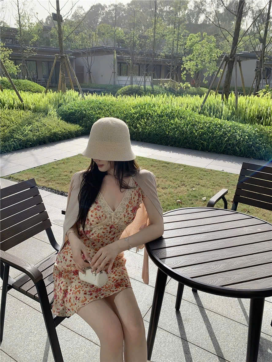 Đầm 2 dây nhẹ nhàng tiểu thư