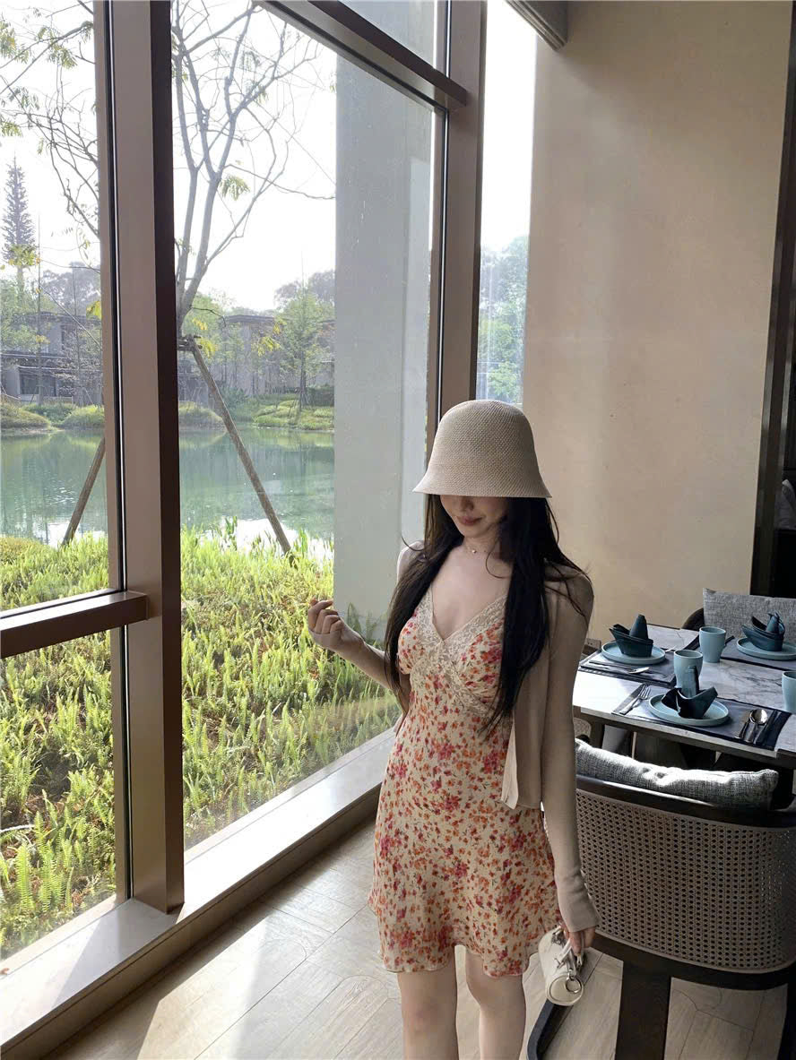Đầm 2 dây nhẹ nhàng tiểu thư