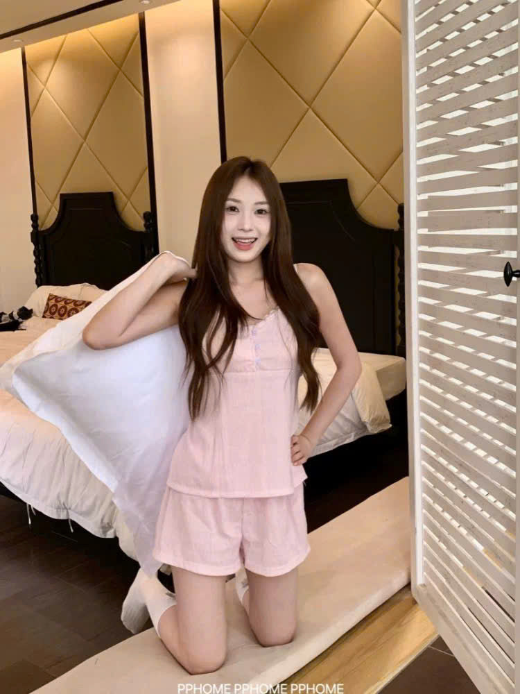 Bộ ngủ 2 dây quần đùi hồng trơn