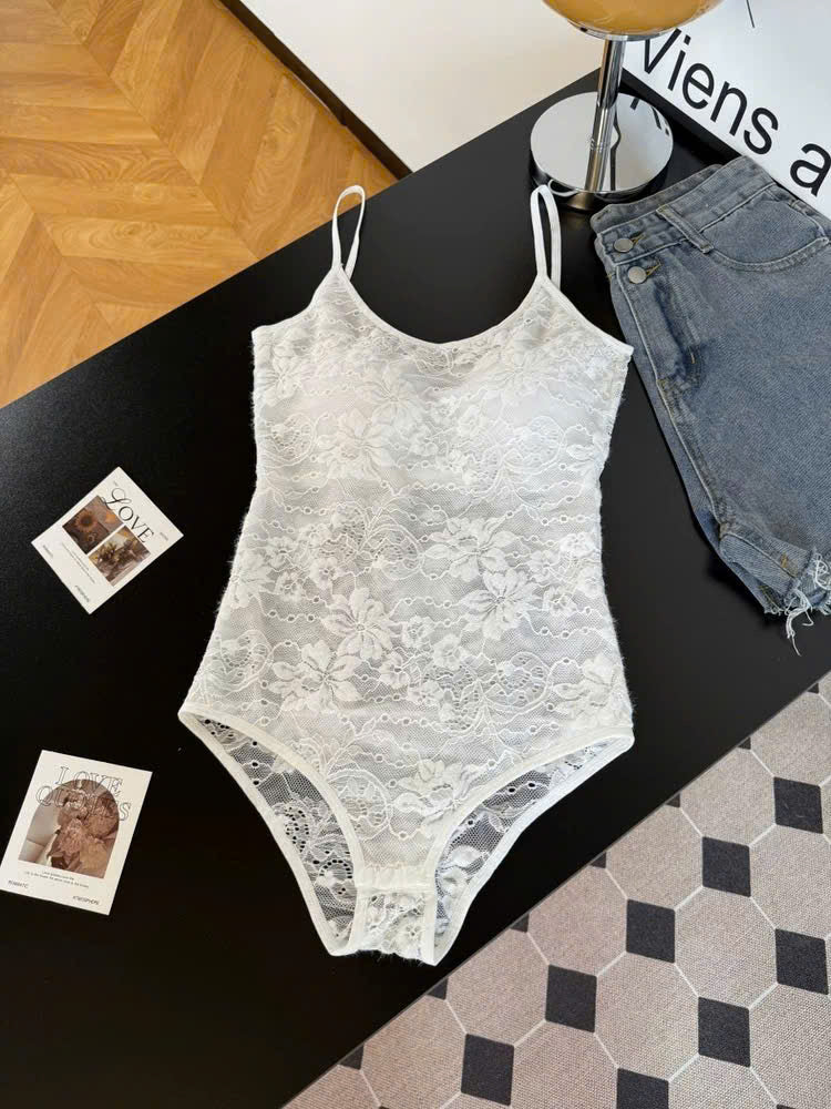 Jumpsuit ren quyến rũ