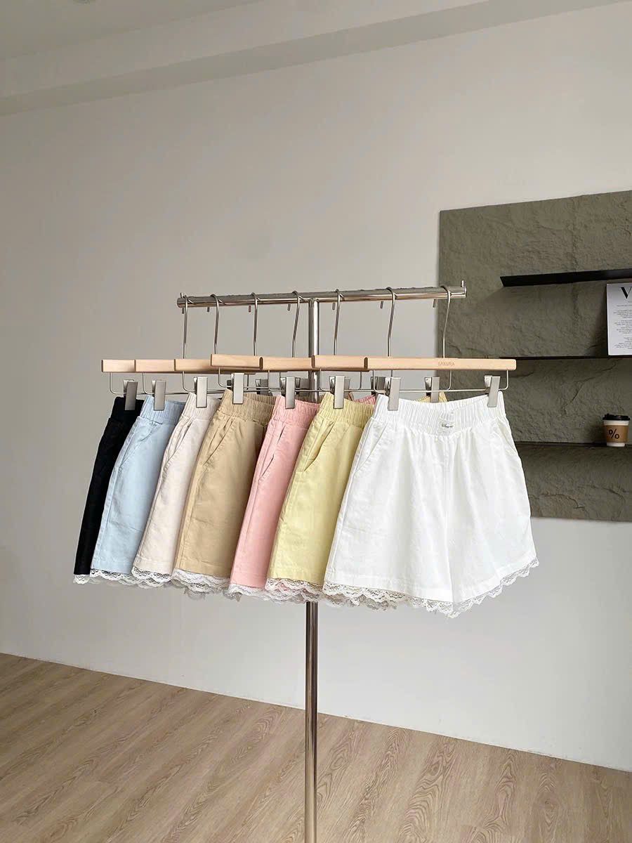 Quần đùi viền ren lưng thun pastel