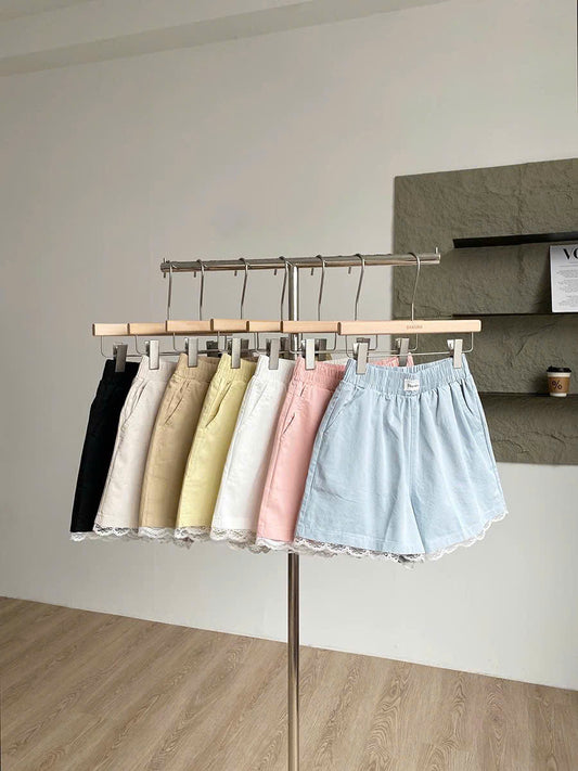 Quần đùi viền ren lưng thun pastel