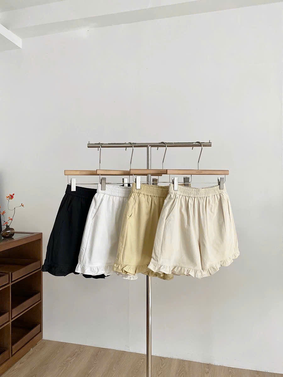 Quần đùi lưng thun viền bèo