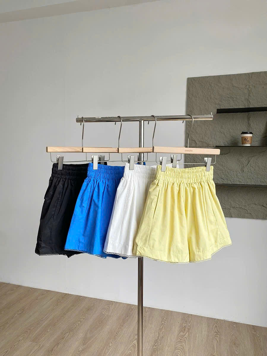 Quần đùi lưng thun cạp cao viền ren