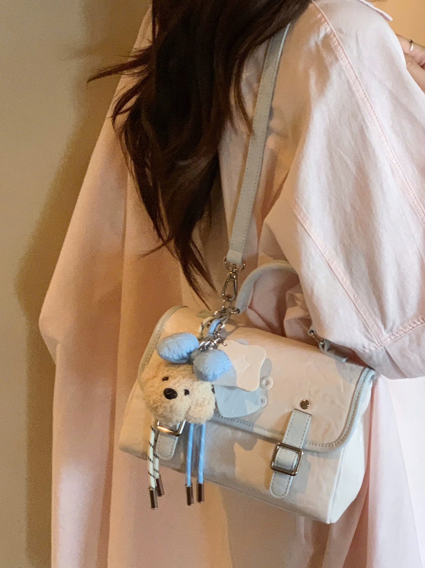 Túi đeo vai kiêm balo Chio'2nd charm gấu nơ